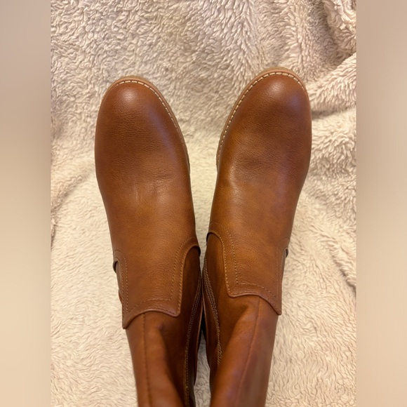 NWOT Zodiac Boots Women's 8 Cognac Iggy Knee High Wedge Side Zipper Almond Toe - Picture 5 of 12